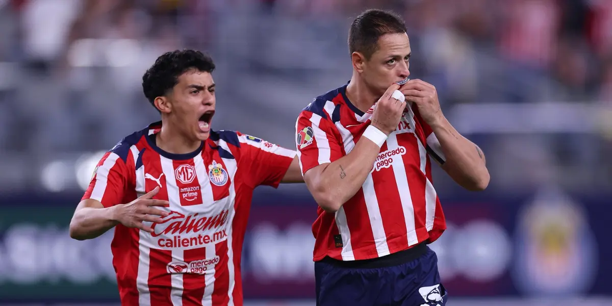Jugadores en partido. Foto: Chivas