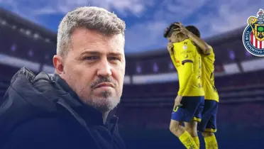 Junyent con escudo de Chivas y jugadores de América llorando/FOTO: SPort