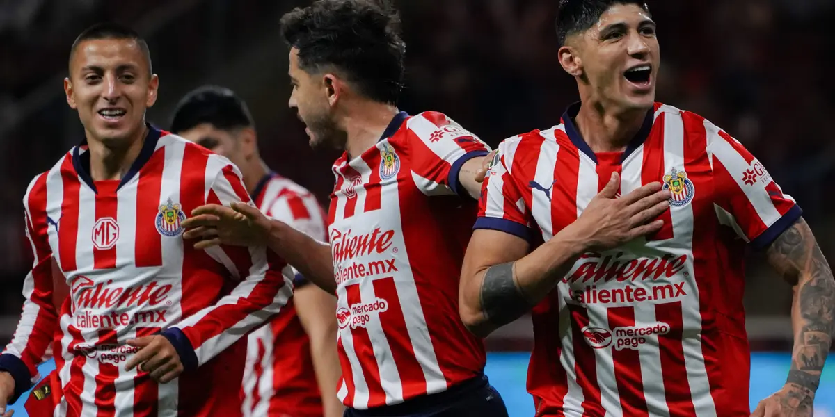 La plantilla rojiblanca ya se entrenó bajo las órdenes de Gabriel Milito (MexSport).