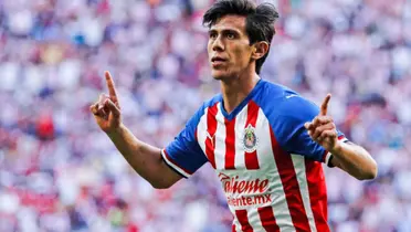 León en pláticas con JJ Macías, los millones que pediría Chivas por su delantero.