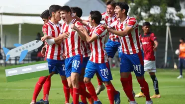 Lo buscaban en Europa y ahora hace historia con Chivas