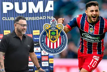 Lo que Pumas podría ofrecerle a Chivas para soltar a Alexis Vega tras la llegada de Antonio Mohamed.
