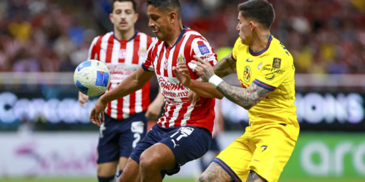 Luis Romo cometió mano pero revelan por que no fue marcado como penal | Foto: Mexsport