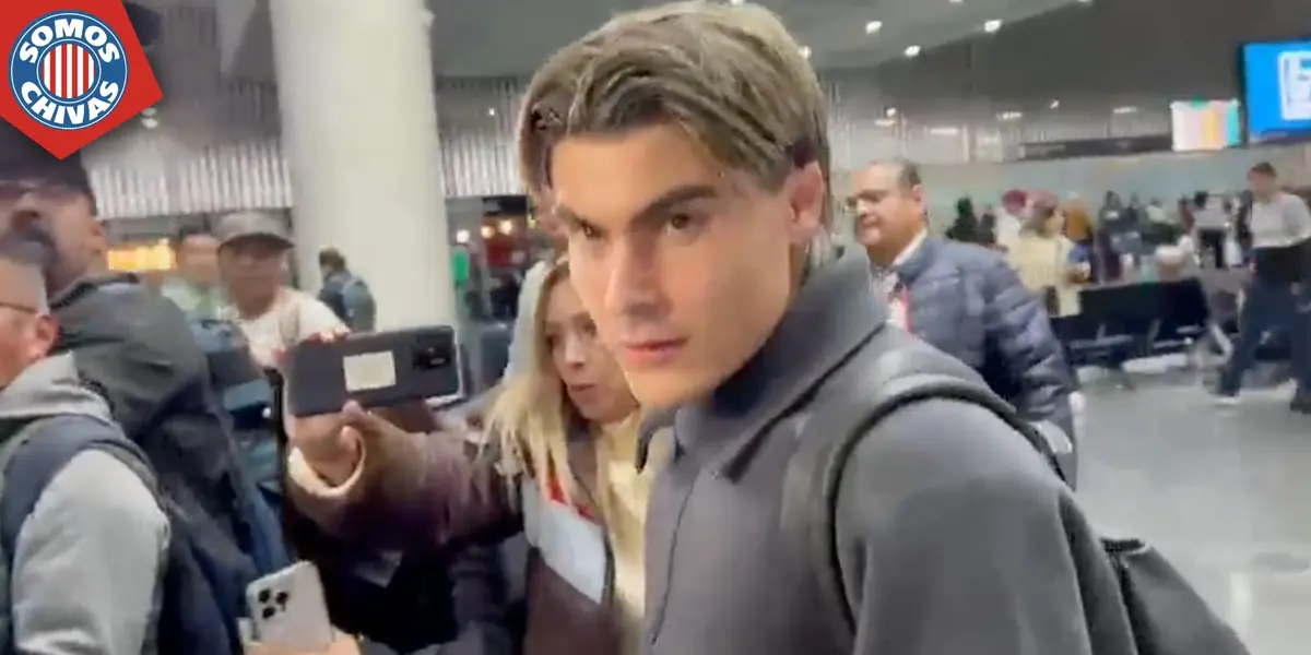 Luka Romero arribando a Cruz Azul (Fuente: MEXSPORT)