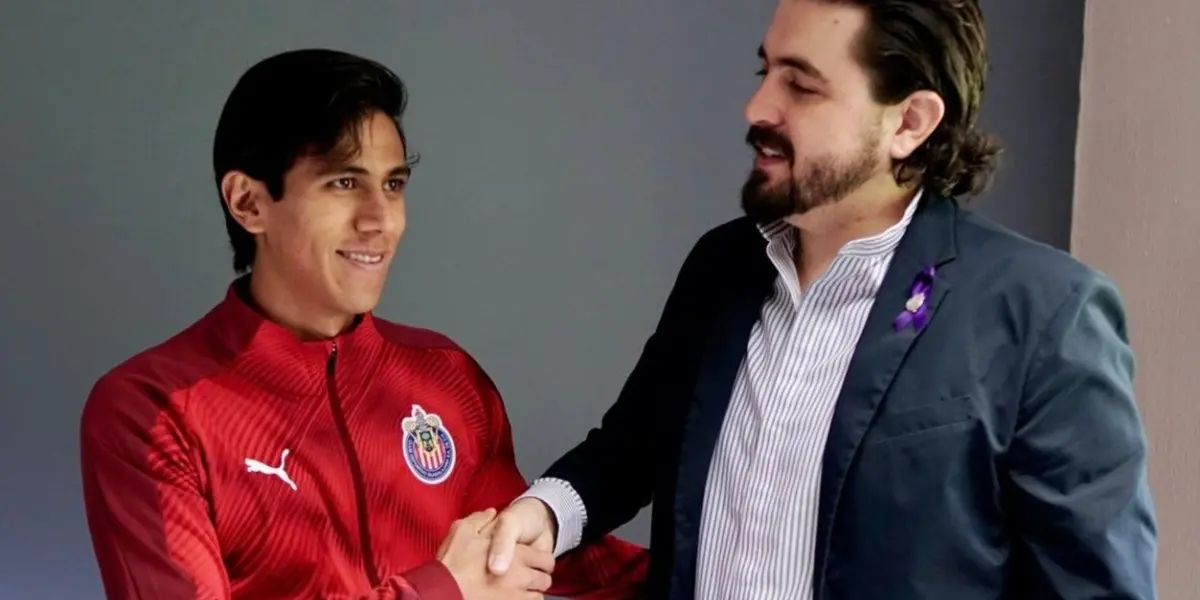 Macías fue visto junto a Vergara en el Estadio Akron | Foto: Soy Futbol