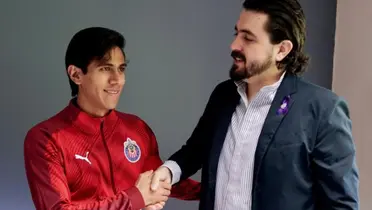 Macías fue visto junto a Vergara en el Estadio Akron | Foto: Soy Futbol