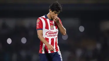 Macías lamentándose con Chivas