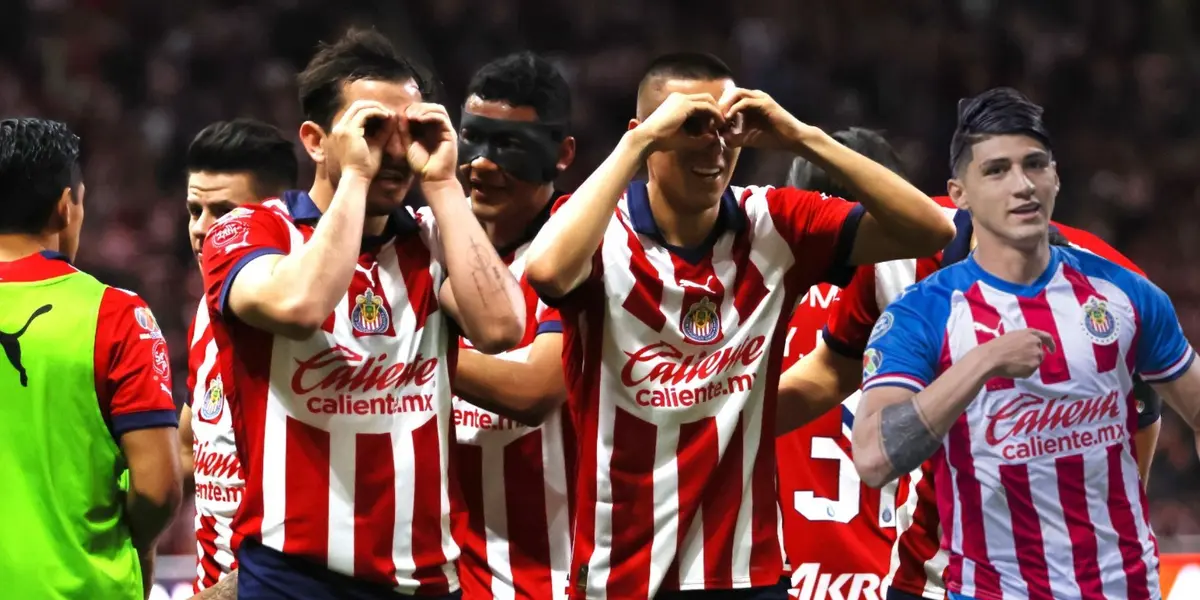 Mozo y Piojo celebrando y Pulido con la de Chivas