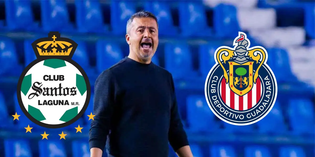 Ortega con escudos de Santos y Chivas/FOTO: Futbol Total