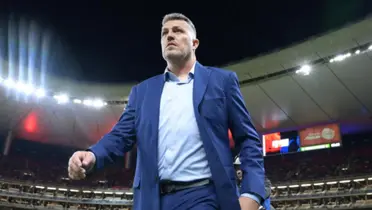 Óscar García, DT de Chivas se va expulsado en el duelo vs León | Foto: X @oscargarciaj