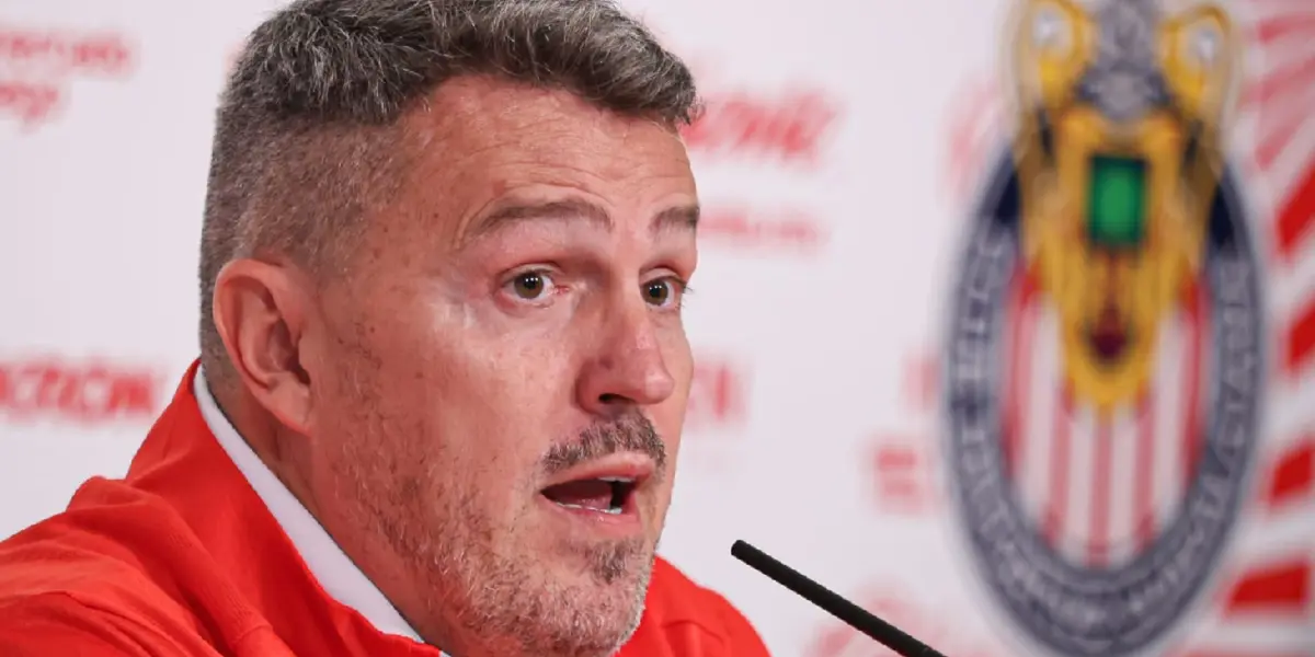 Óscar García reapareció y habló bien de un futbolista rojiblanco | Foto: X @chivas