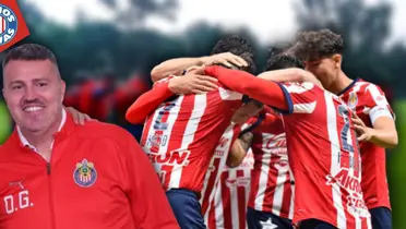 Óscar García y jugadores de Chivas (Fuente: MEXSPORT)
