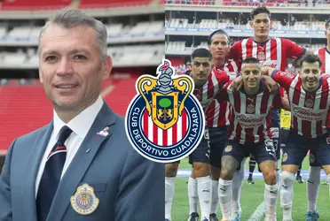 Para José Luis Higuera era un jugador ‘Pecho Frío’, ahora estaría a punto de salir de Chivas.