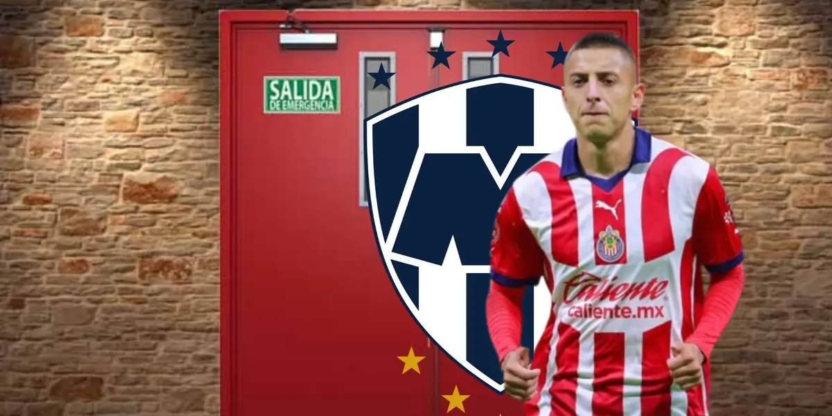 Piojo en la puerta de salida y el escudo de Rayados