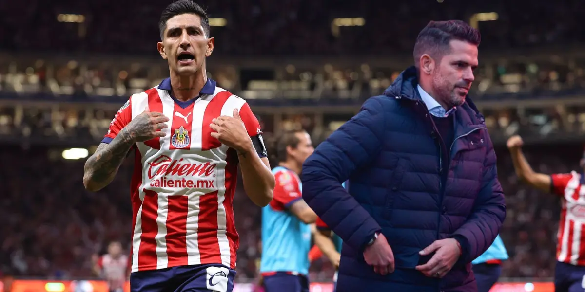 Pocho Guzmán celebrando y Fernando Gago