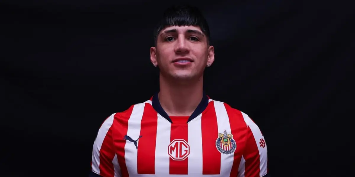 Pulido en presentación. Foto; Chivas