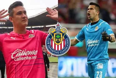 Raúl Gudiño se negó a renovar contrato con Chivas.