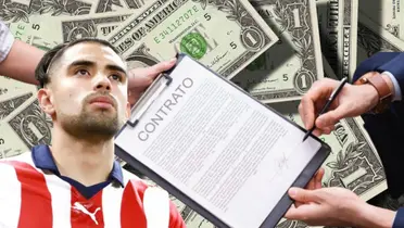 Ricardo Marín junto a firma de contrato / FOTO IMAGO7