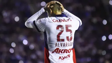 Roberto Alvarado en Chivas / Foto: MEXSPORT
