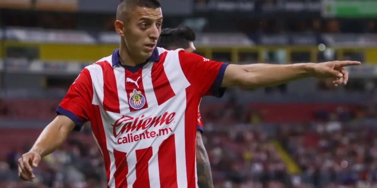 Roberto Alvarado sería buscado por un equipo del norte que prepara una oferta millonaria | foto: Mexsport