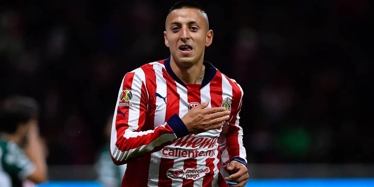 Roberto "el Piojo" Alvarado sorprendió como banca vs Xolos. Con el poco provecho que Milito le ha sacado, podría salir con rumbo a Cruz Azul