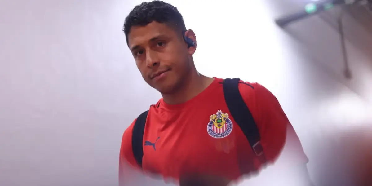 Romo en llegada a partido. Foto: Récord