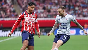 Romo y Rotondi en partido. Foto: Chivas