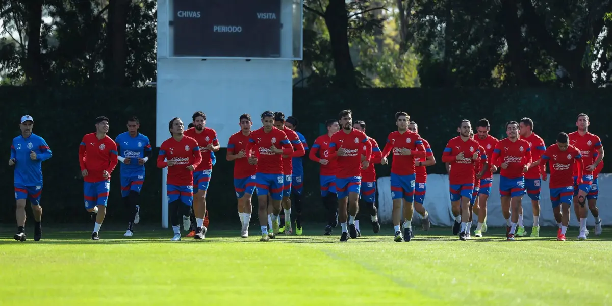 Sorpresivamente sería la próxima baja de Chivas, Paunović no lo querría en el equipo.