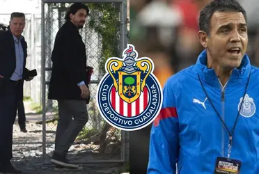 Tanto Amaury Vergara como Ricardo Peláez han dejado solo a Cadena.