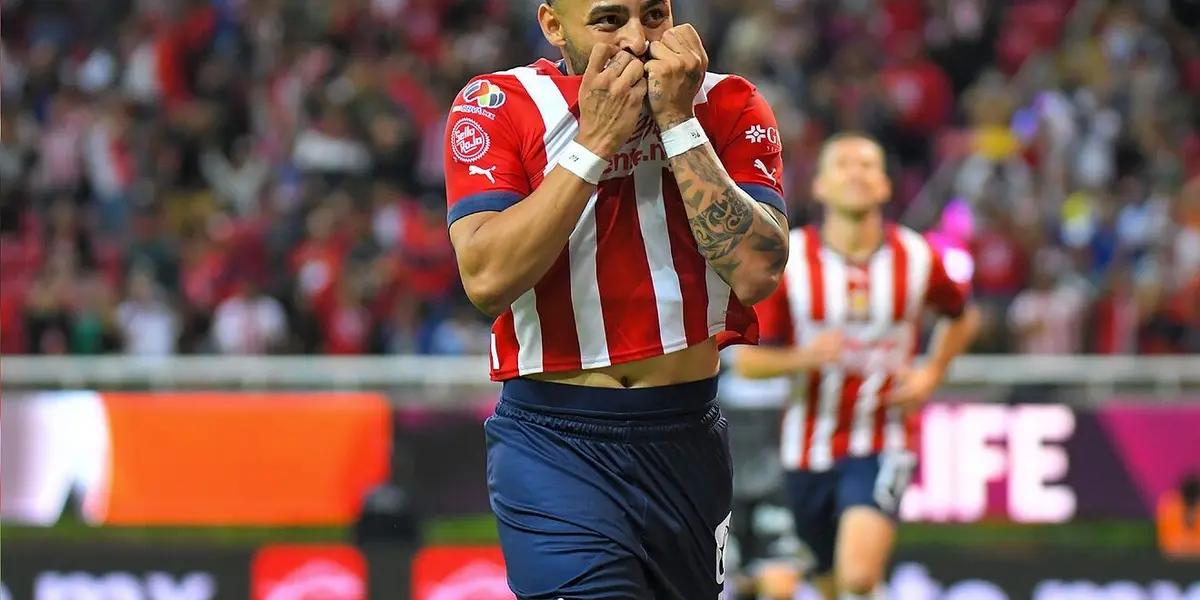 Uno de los equipos con mayor presupuesto en México, le haría esta propuesta a Chivas por su delantero estrella.