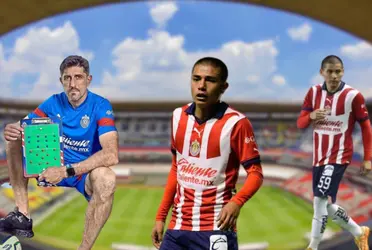 Veljko Paunovic y el desagradable gesto que tuvo con Padilla y Brígido