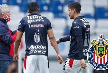 Ya sabría que en Chivas no tienen ningún futuro asegurado y se iría gratis de Chivas ni bien acabe el torneo.