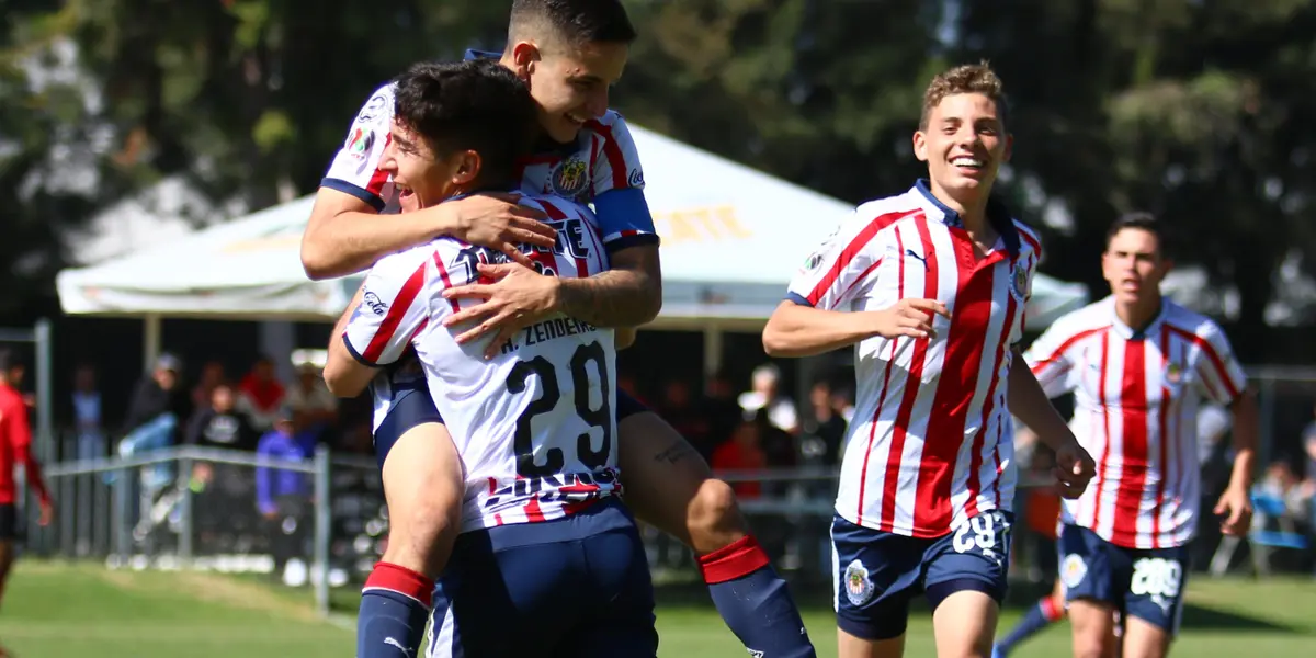 Zendejas no logró afirmarse en el primer equipo de Chivas (MexSport).