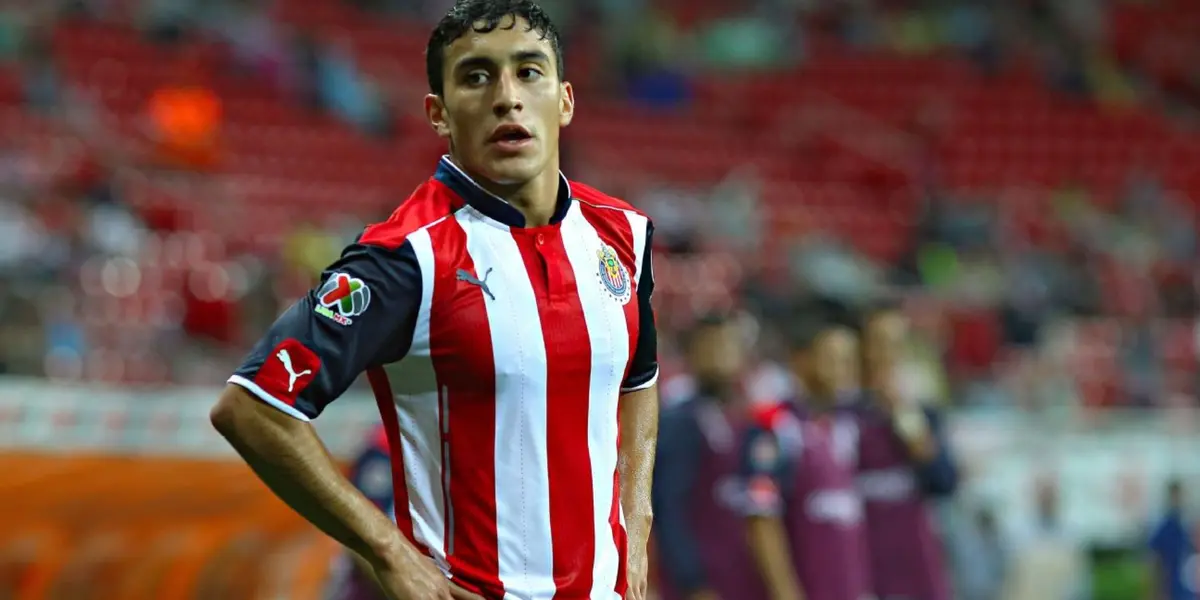 Zendejas salió de Chivas y brilló, un jugador que está saliendo del Rebaño busca emularlo | Foto: Mexsport