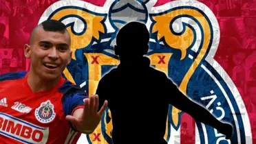 Orbelín Pineda junto a futbolista incógnito / FOTO DEBATE